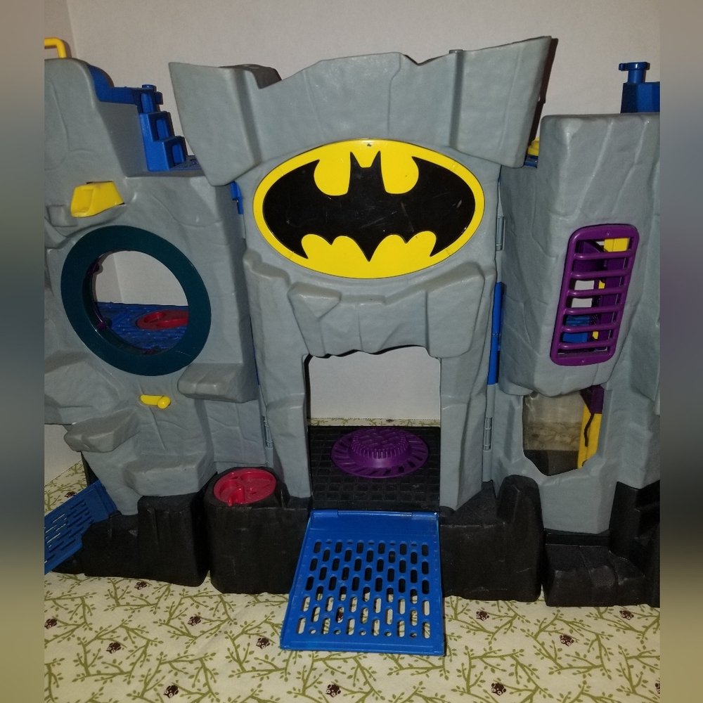 Vintage Fisher Price DC Comics Batman Batcave Playset - Picture 5 of 7